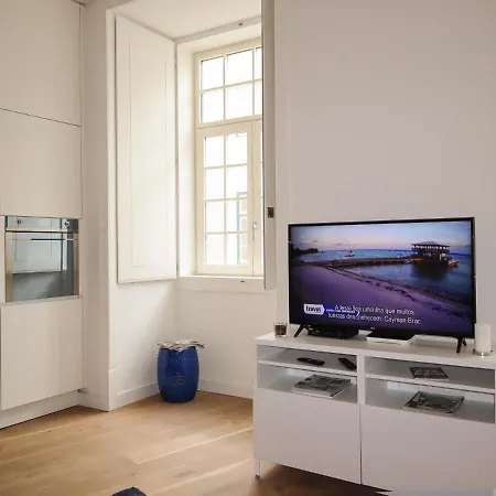 Chiado Riverside Modern Stylish